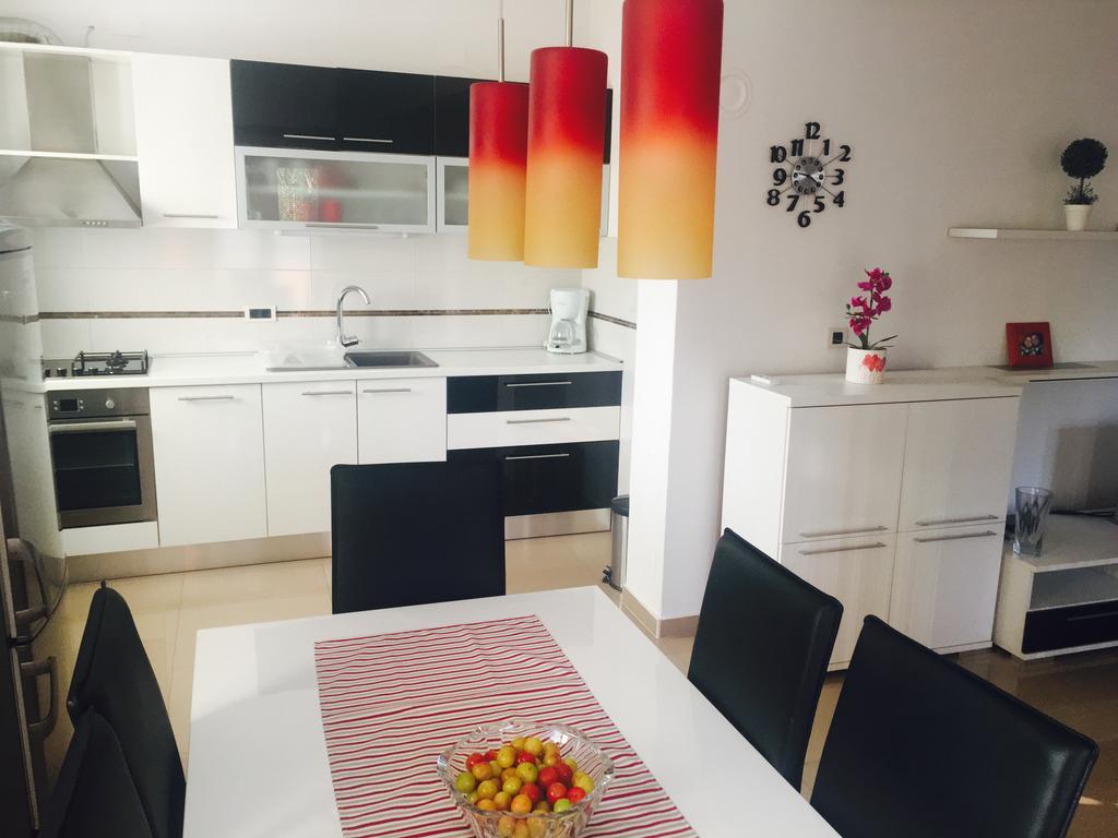 Apartment Leonardo Biograd Na Moru Bagian luar foto