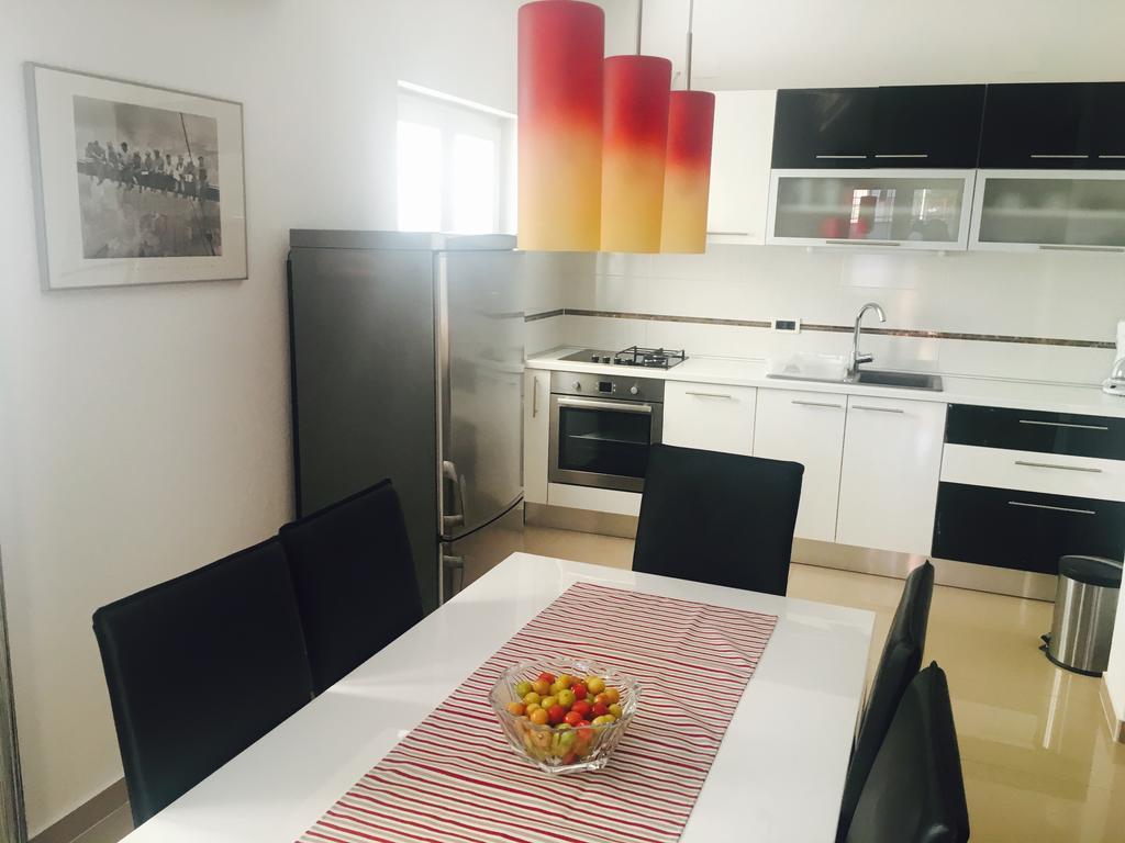 Apartment Leonardo Biograd Na Moru Bagian luar foto